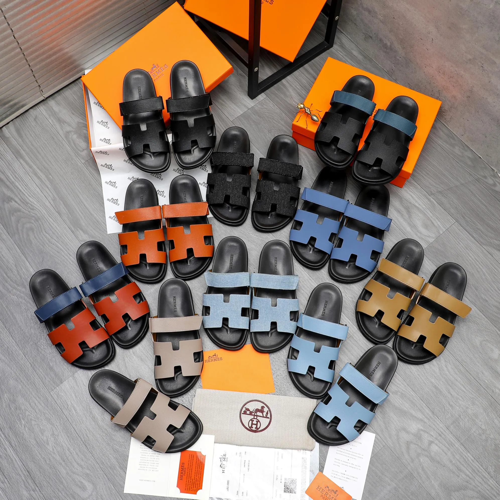 Men's shoes 💰340 Product trademark: Hermes "Hermes" Couple's slippers Regular size: 36-46 Product material: Selected vertical grain cowhide color-blocked upper, microfiber lining, original outsole